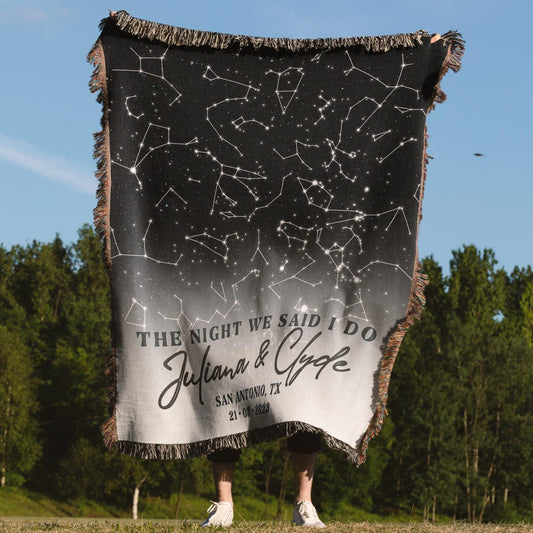 Couple 100% Cotton Woven Blanket, Personalized Wall Hanging Tapestry, Cozy Throw