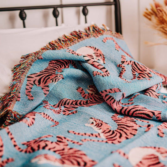 Pink Tiger 100% Cotton Woven Blanket, Wall Hanging Tapestry, Cozy Throw